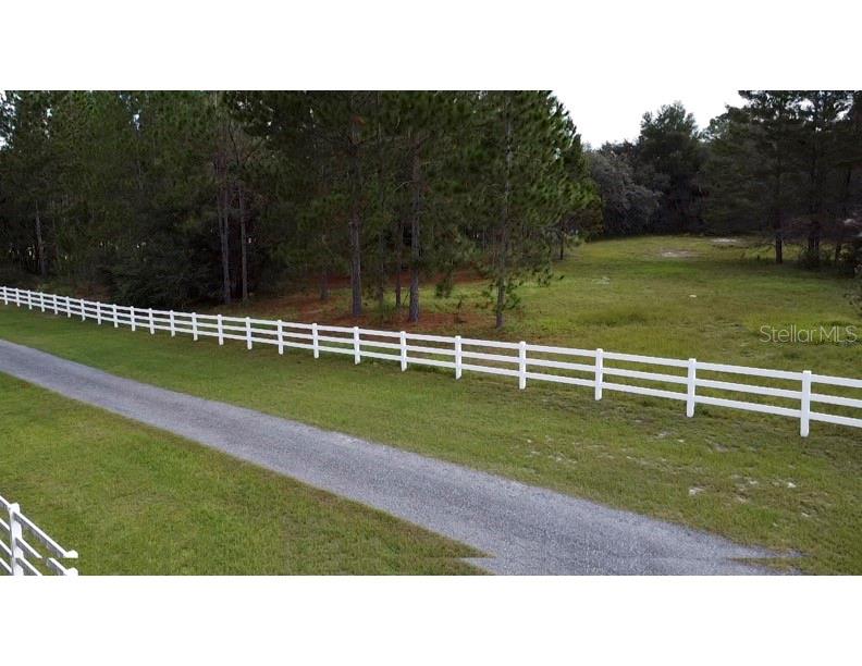 Image 3 of 17 For  Sw 70th Ter  