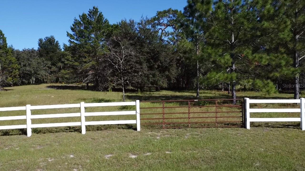 Image 7 of 17 For  Sw 70th Ter  