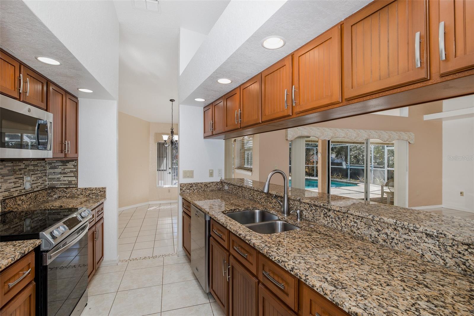 Image 18 of 62 For 9462 Dunkirk Road