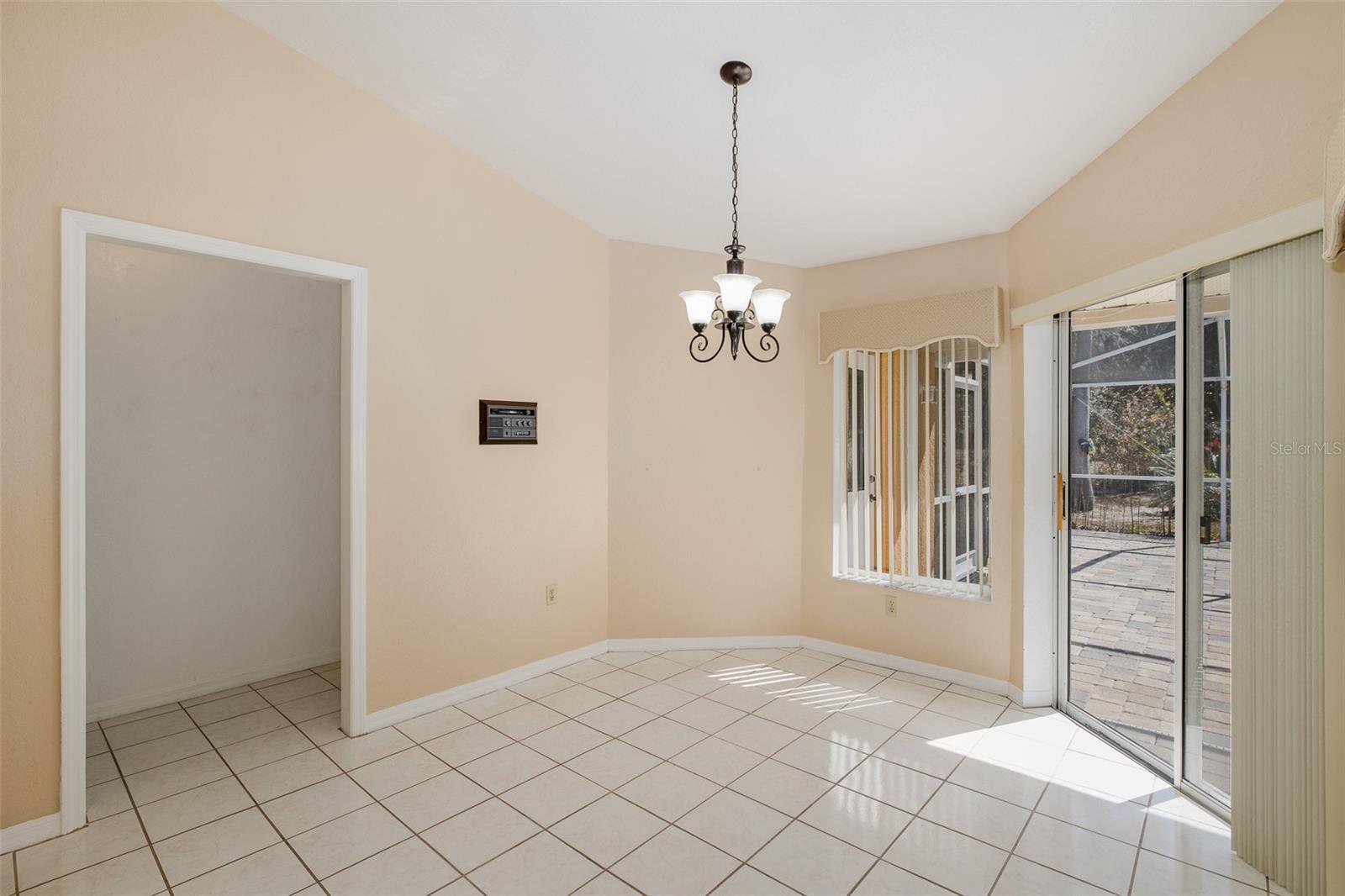 Image 22 of 62 For 9462 Dunkirk Road