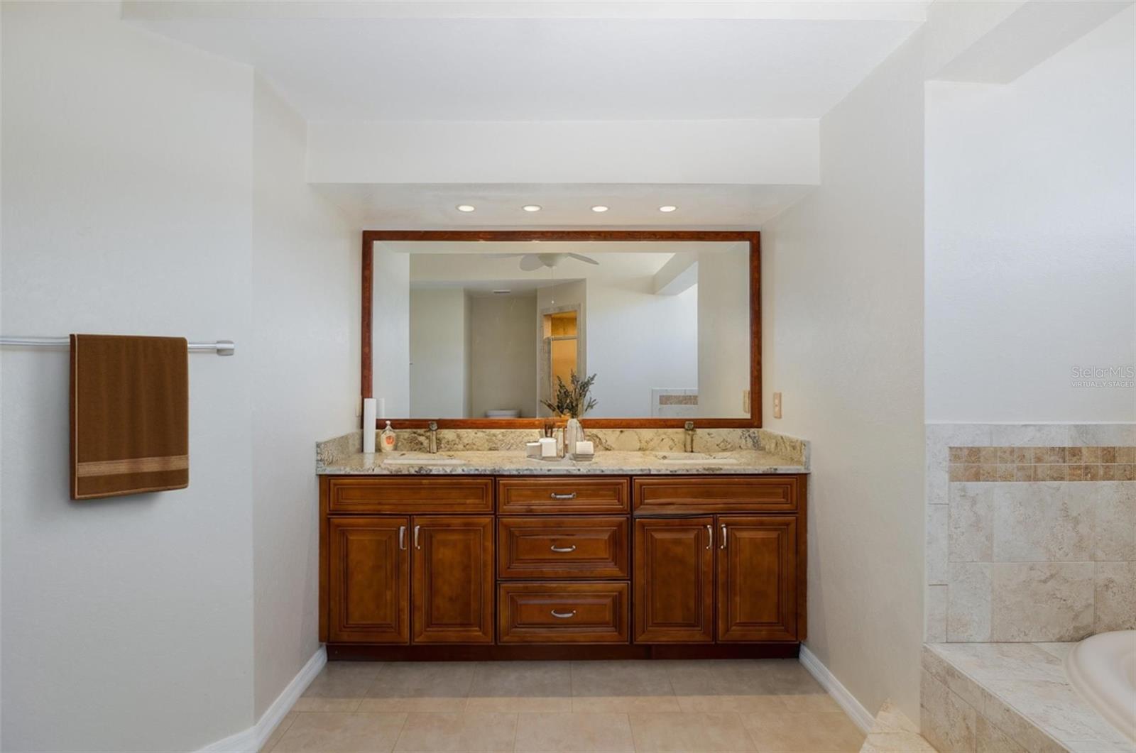 Image 30 of 62 For 9462 Dunkirk Road