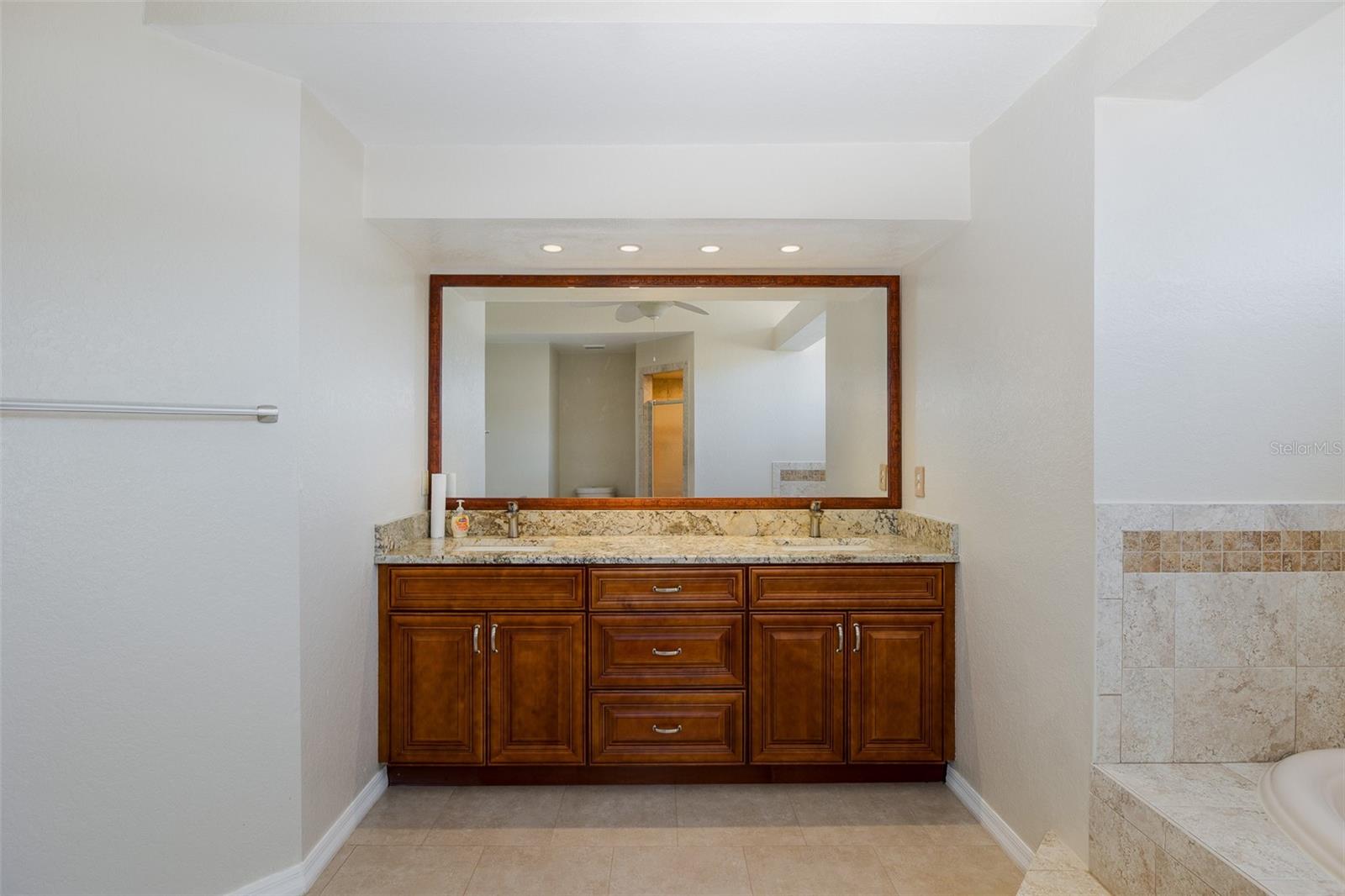 Image 31 of 62 For 9462 Dunkirk Road