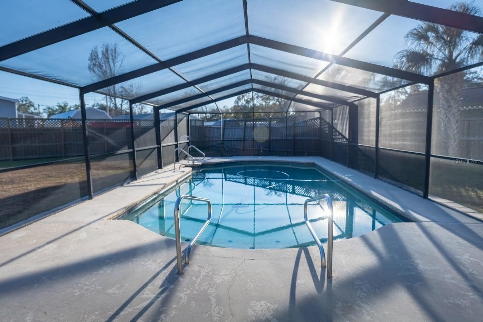 Image 19 of 38 For 712 Camellia Court