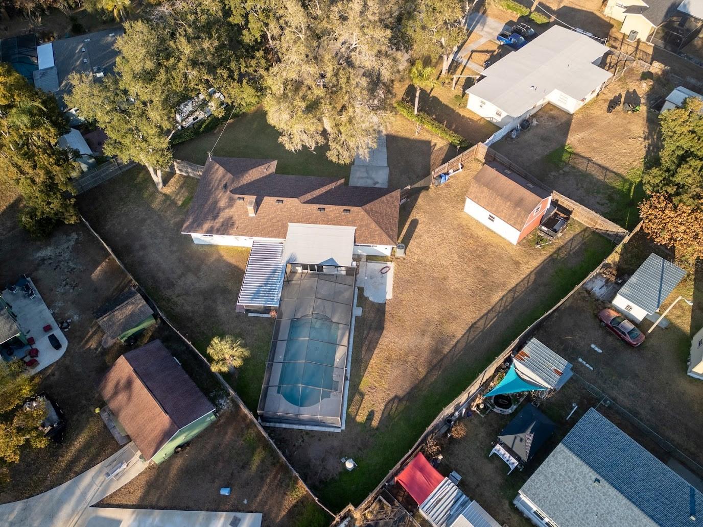 Image 28 of 38 For 712 Camellia Court