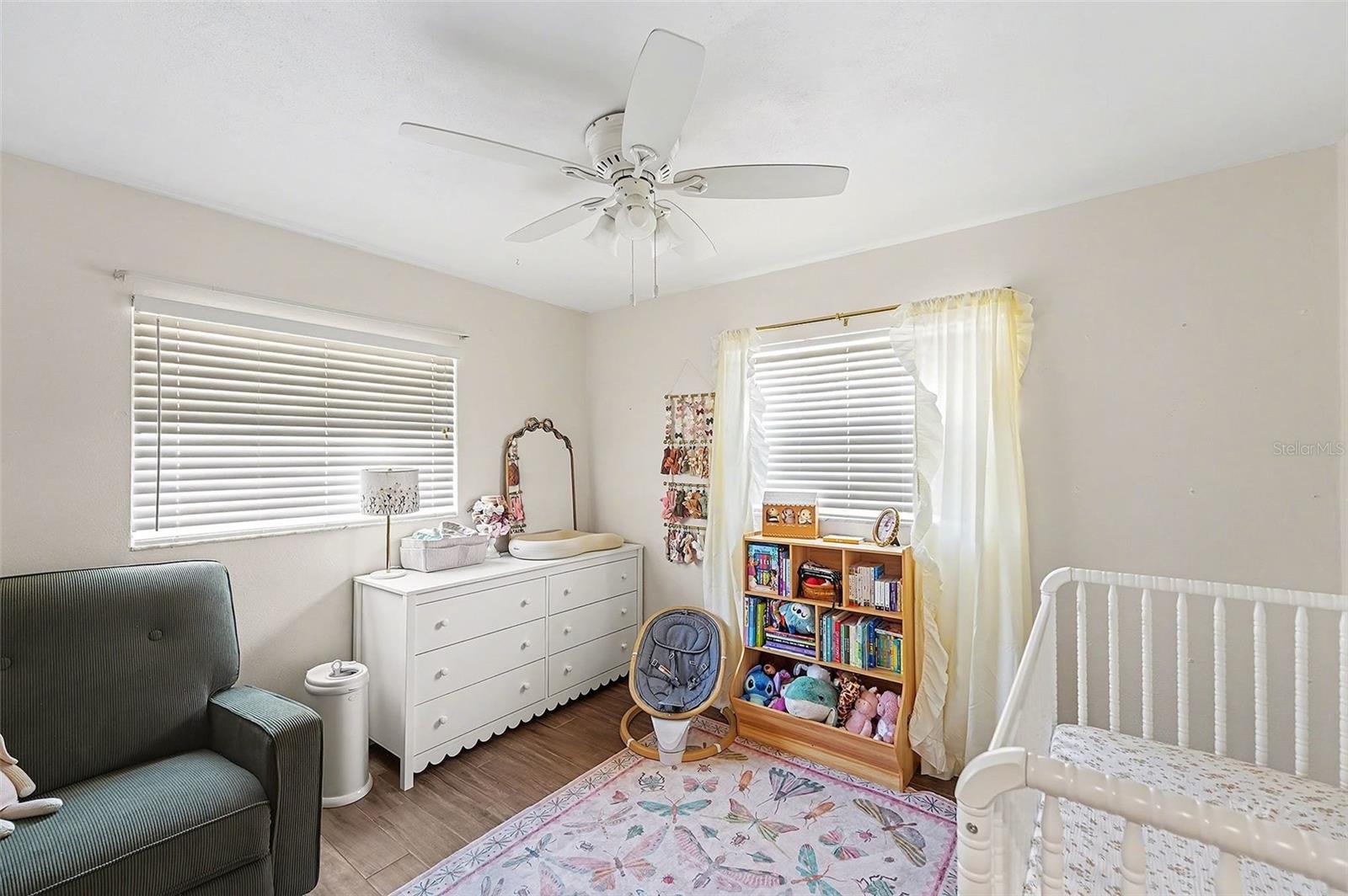 Listing photo id 13 for 5967 102nd Avenue N