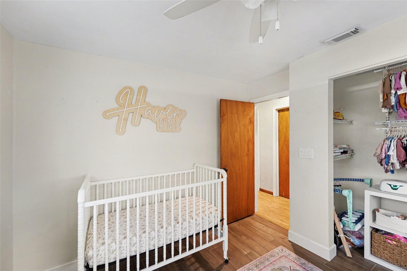 Listing photo id 14 for 5967 102nd Avenue N