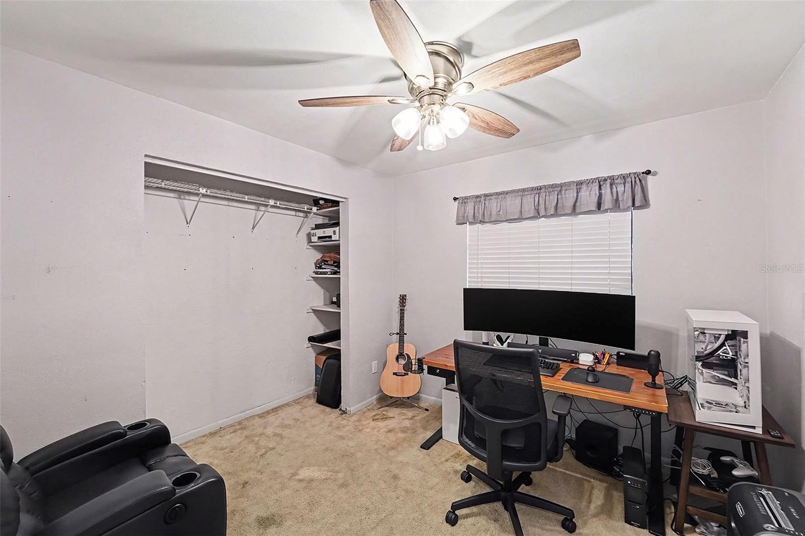 Listing photo id 17 for 5967 102nd Avenue N