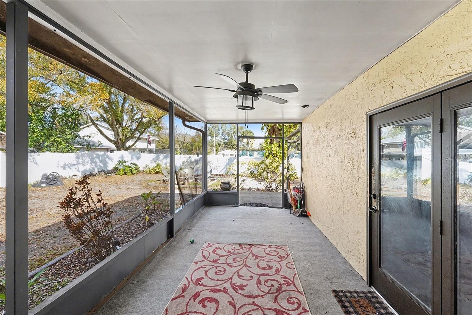 Listing photo id 24 for 5967 102nd Avenue N