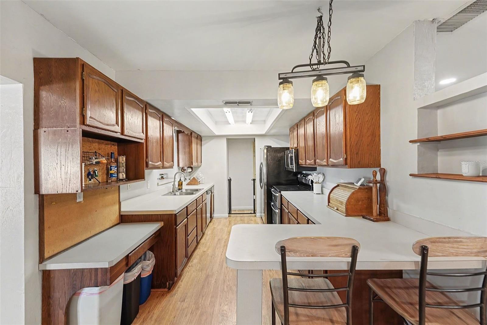 Listing photo id 5 for 5967 102nd Avenue N