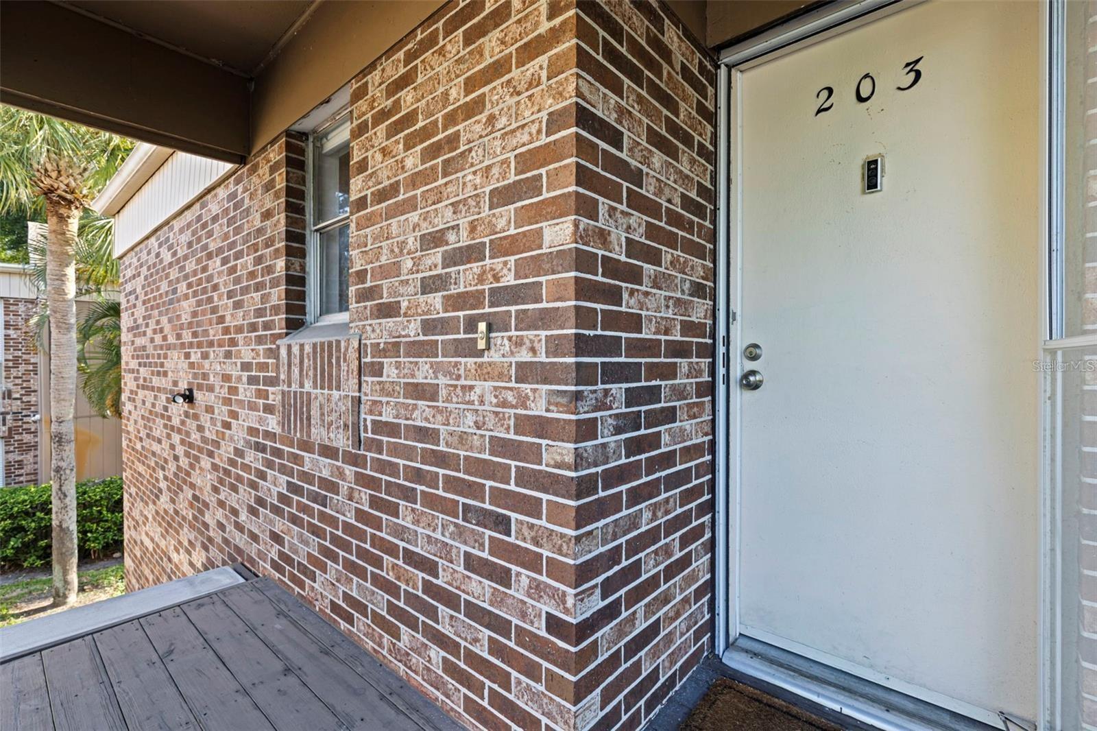 Image 4 of 21 For 10423 Carrollbrook Circle 203