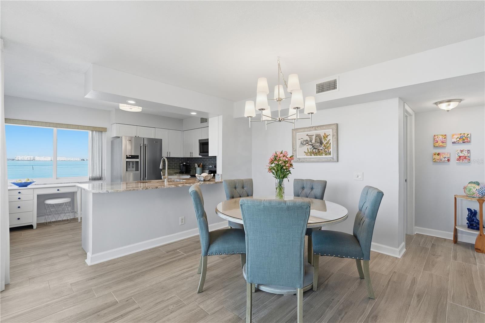 Listing photo id 10 for 5633 Puerta Del Sol Boulevard S 102