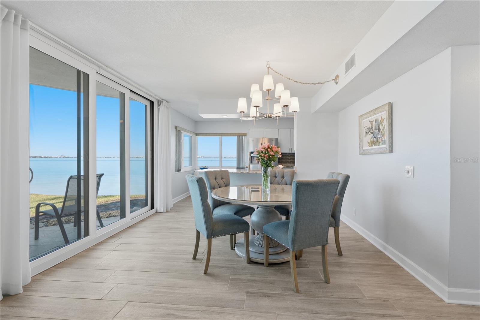 Listing photo id 11 for 5633 Puerta Del Sol Boulevard S 102