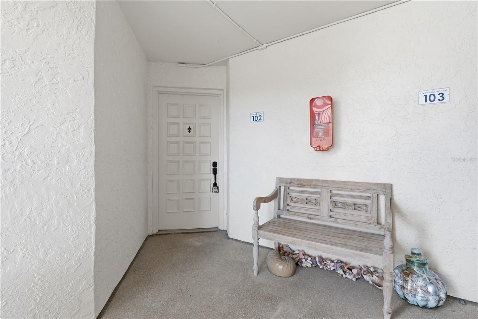 Listing photo id 0 for 5633 Puerta Del Sol Boulevard S 102