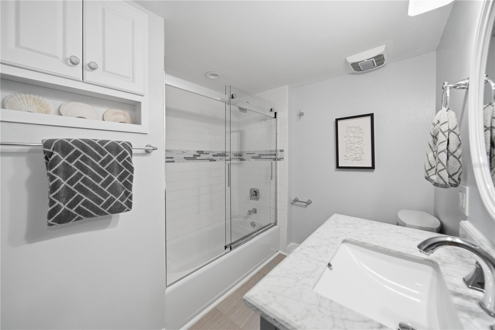 Listing photo id 24 for 5633 Puerta Del Sol Boulevard S 102