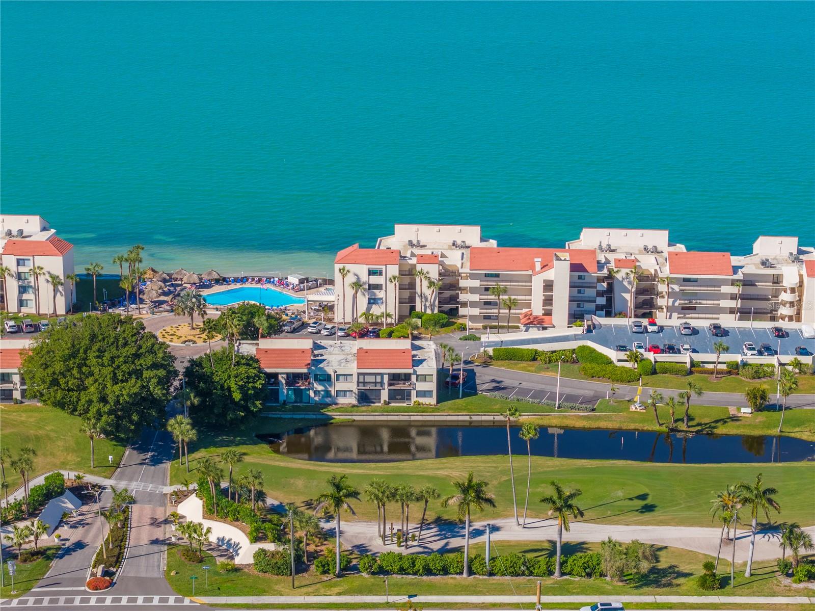 Listing photo id 31 for 5633 Puerta Del Sol Boulevard S 102