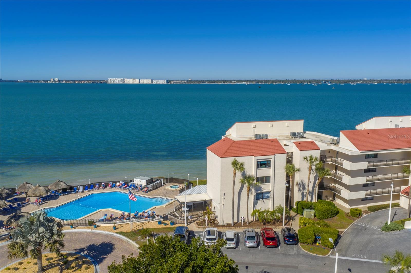 Listing photo id 5 for 5633 Puerta Del Sol Boulevard S 102