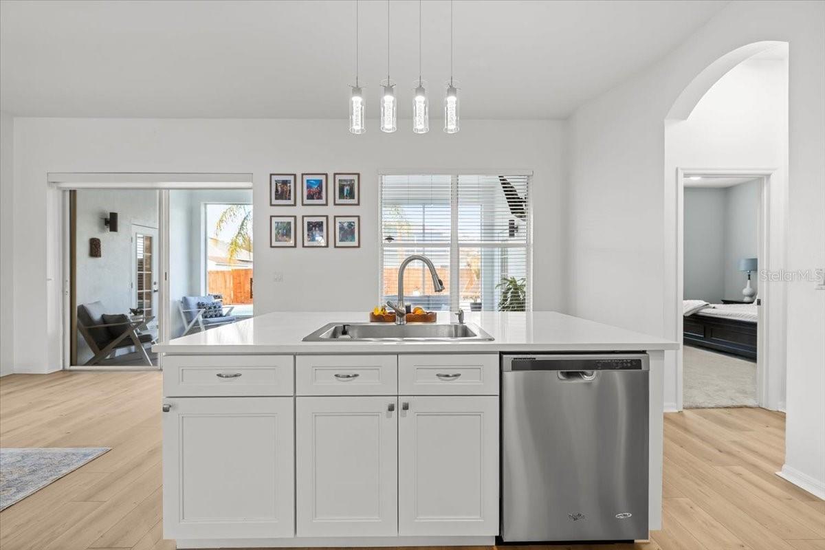 Image 12 of 48 For 11905 Timberhill Drive