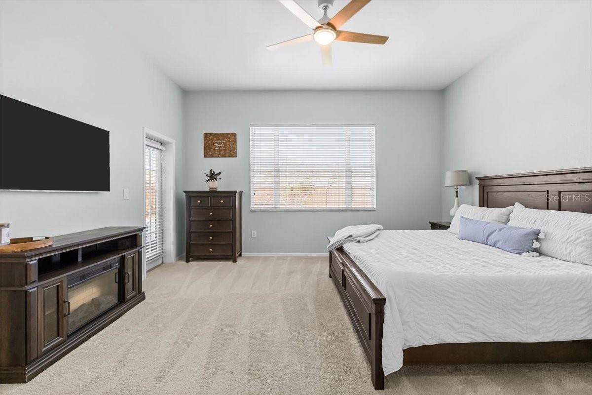 Image 17 of 48 For 11905 Timberhill Drive