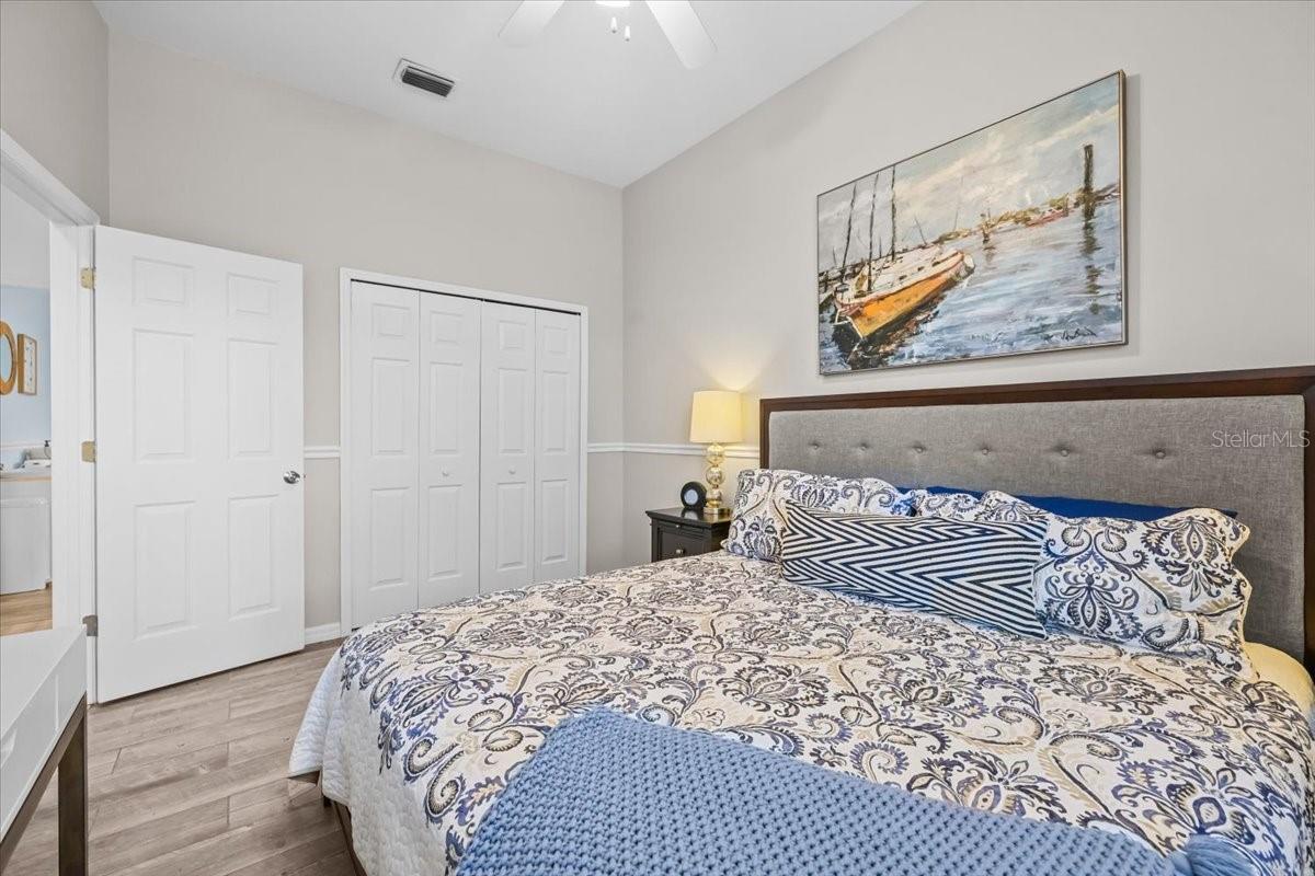 Image 28 of 48 For 11905 Timberhill Drive