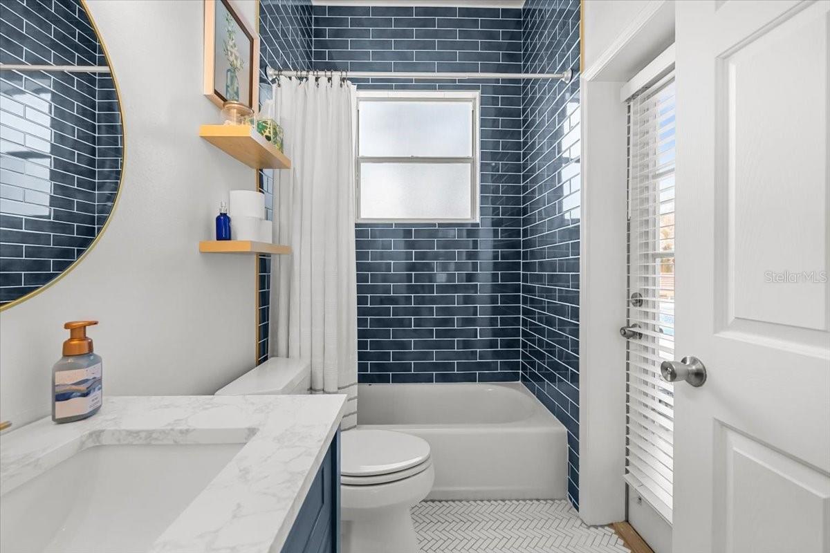 Image 31 of 48 For 11905 Timberhill Drive