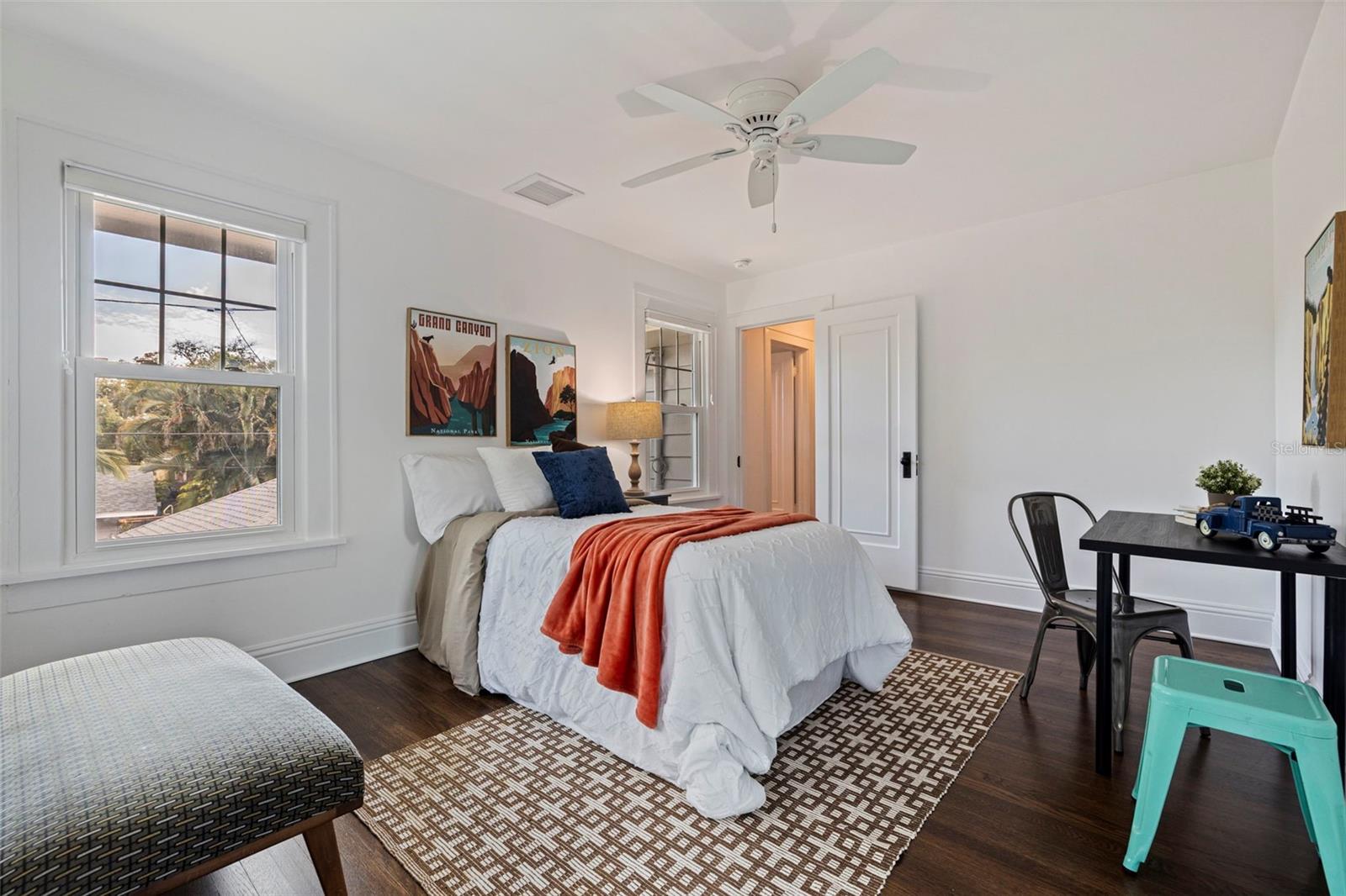 Listing photo id 30 for 646 17th Ave Ne