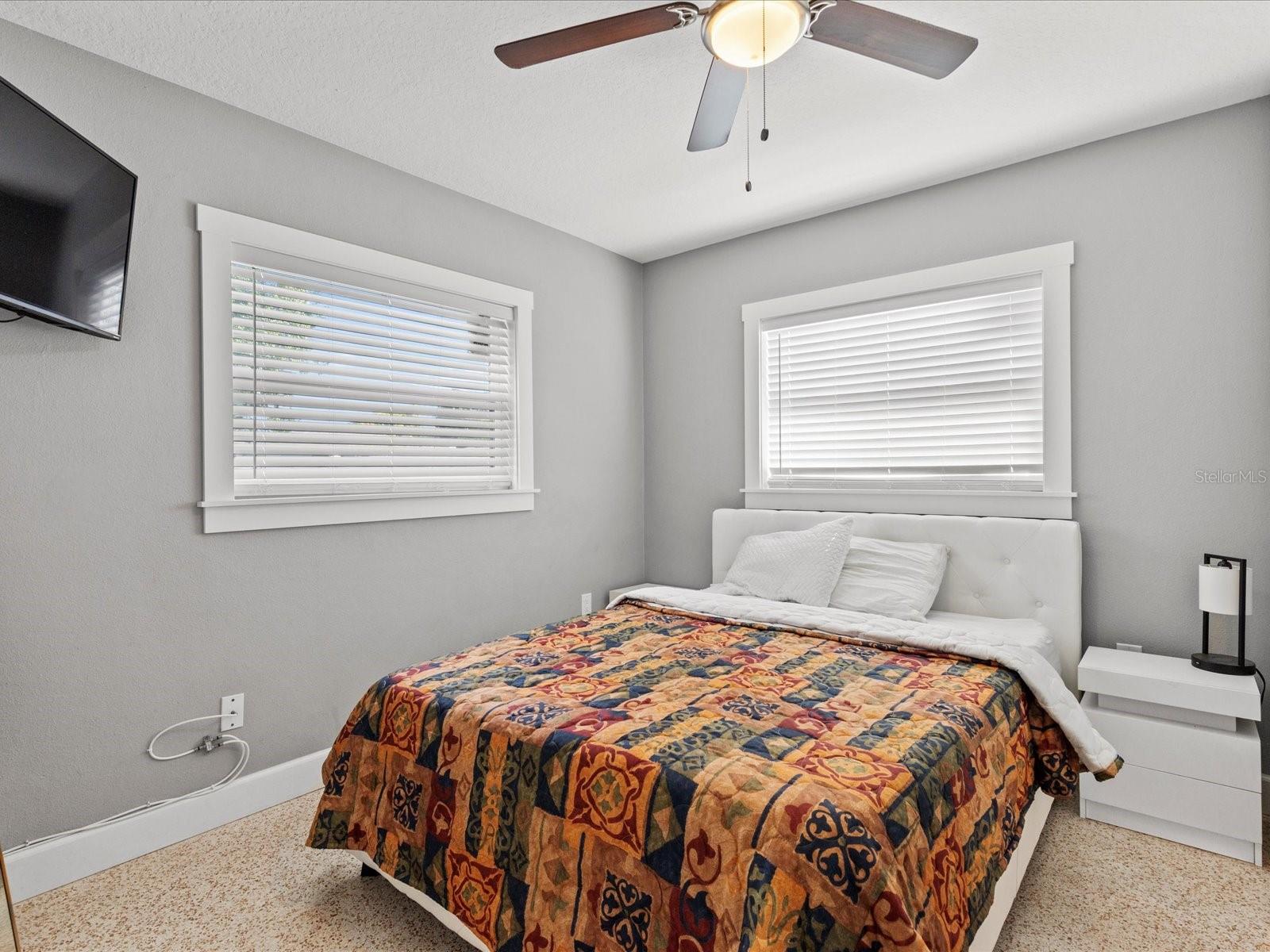 Image 18 of 50 For 3423 Aileen Street