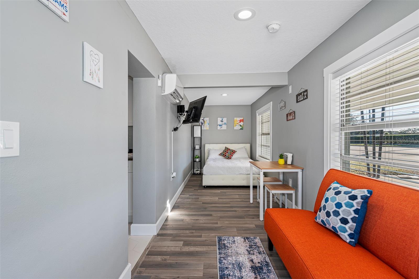 Image 33 of 50 For 3423 Aileen Street