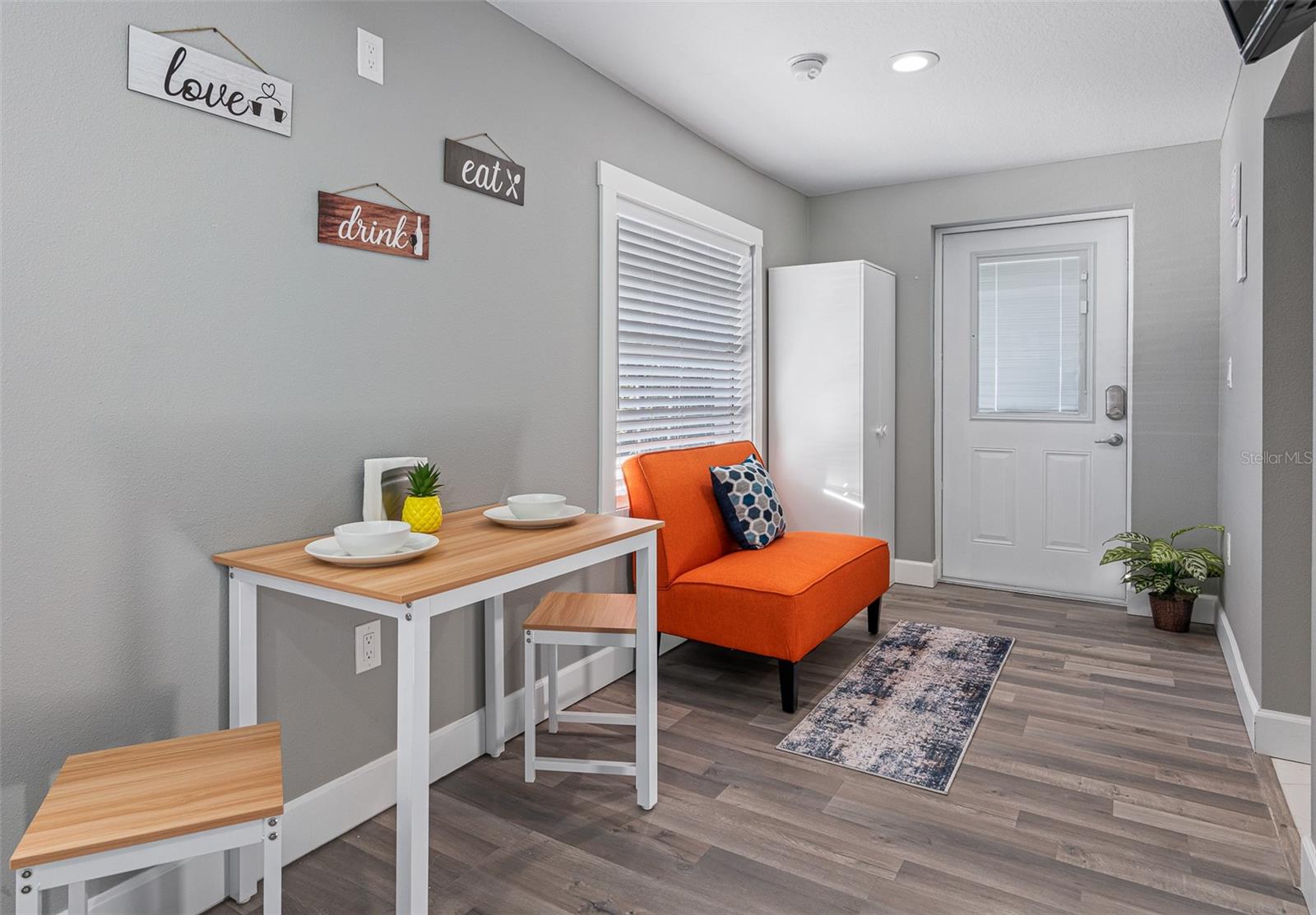 Image 38 of 50 For 3423 Aileen Street