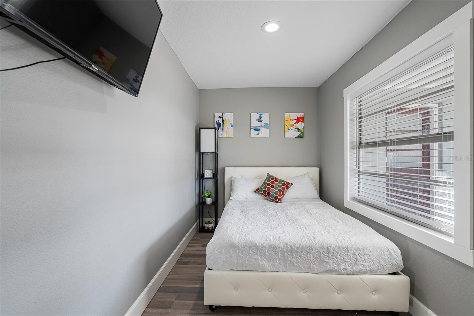 Image 39 of 50 For 3423 Aileen Street