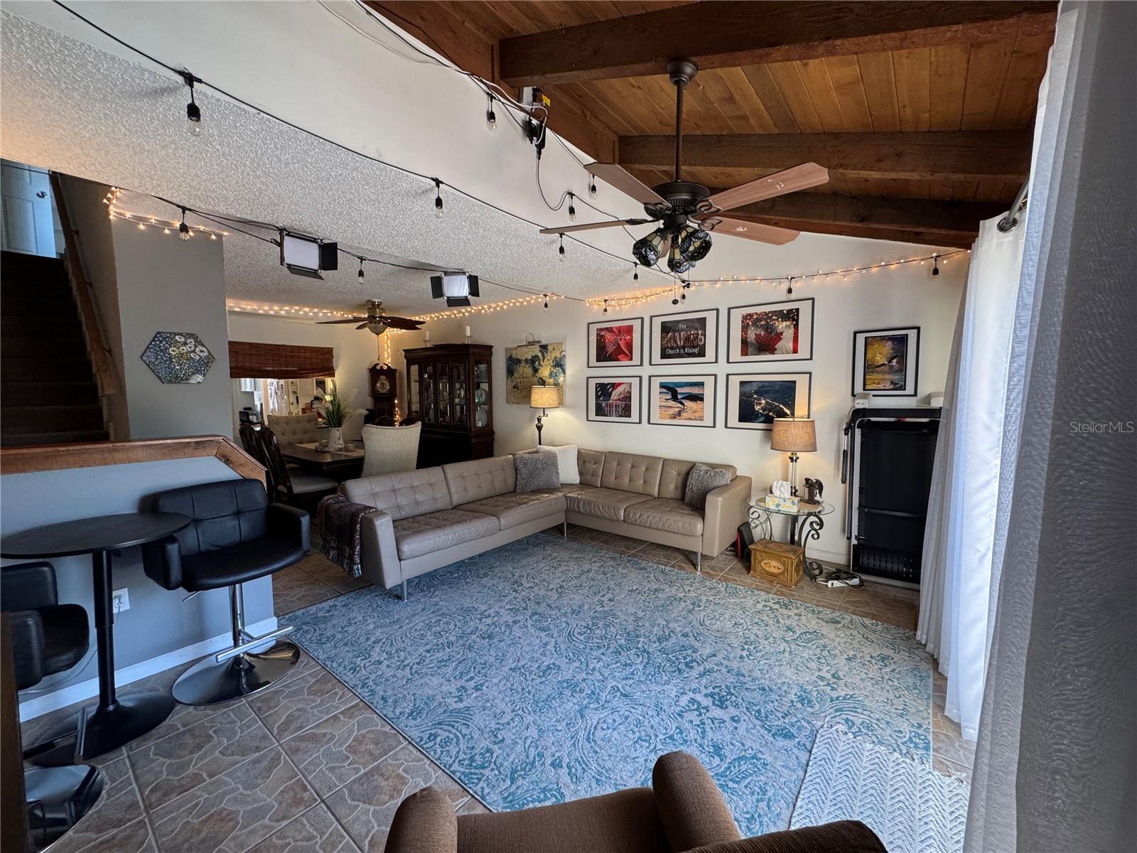 Image 11 of 29 For 324 Windrush Boulevard 8