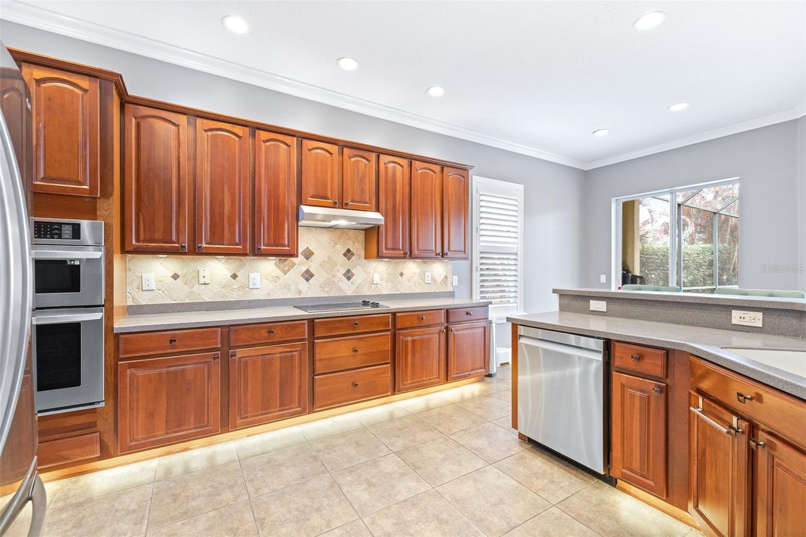 Image 15 of 67 For 3628 Valencia Cove Court