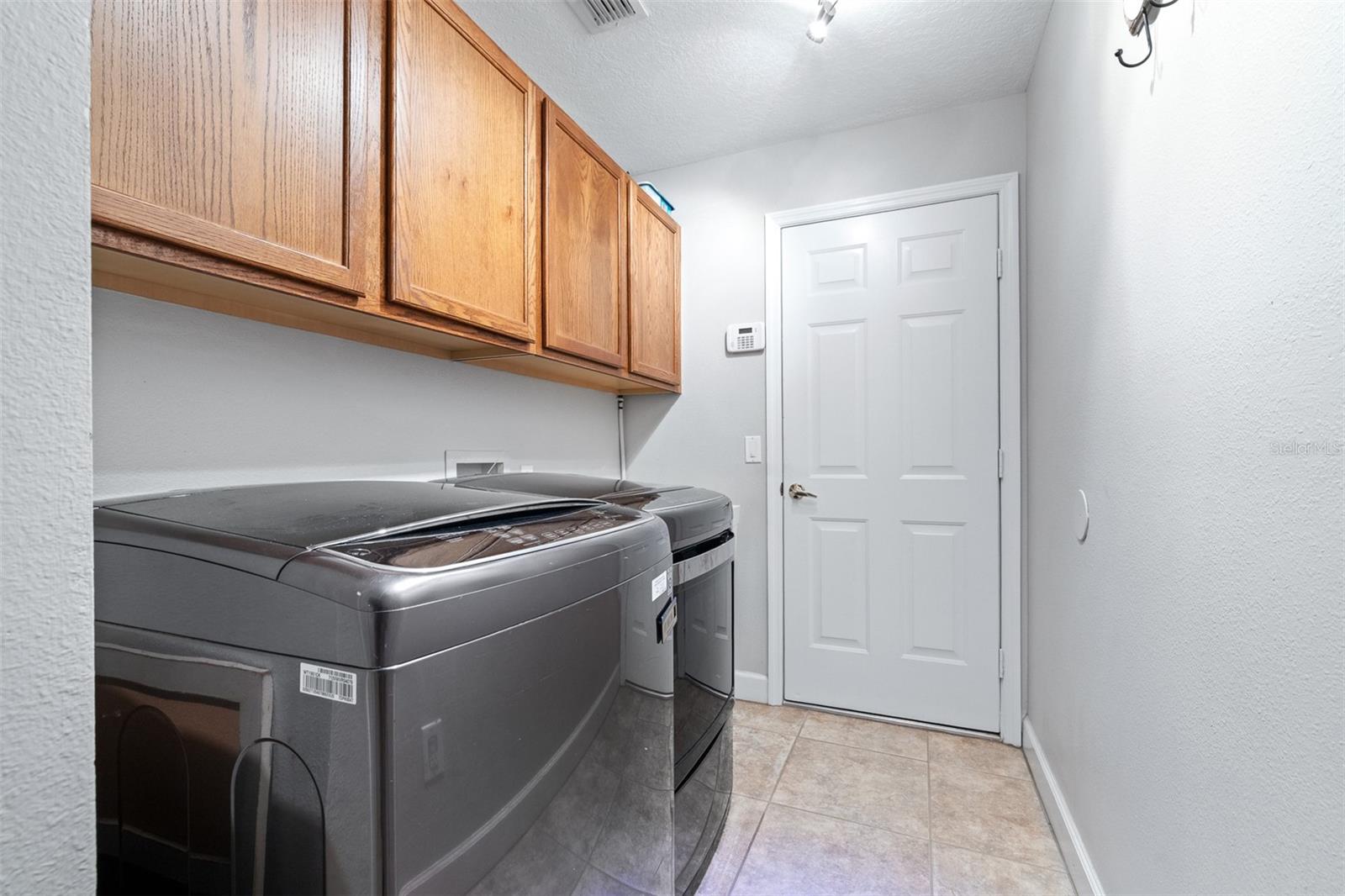 Image 32 of 67 For 3628 Valencia Cove Court