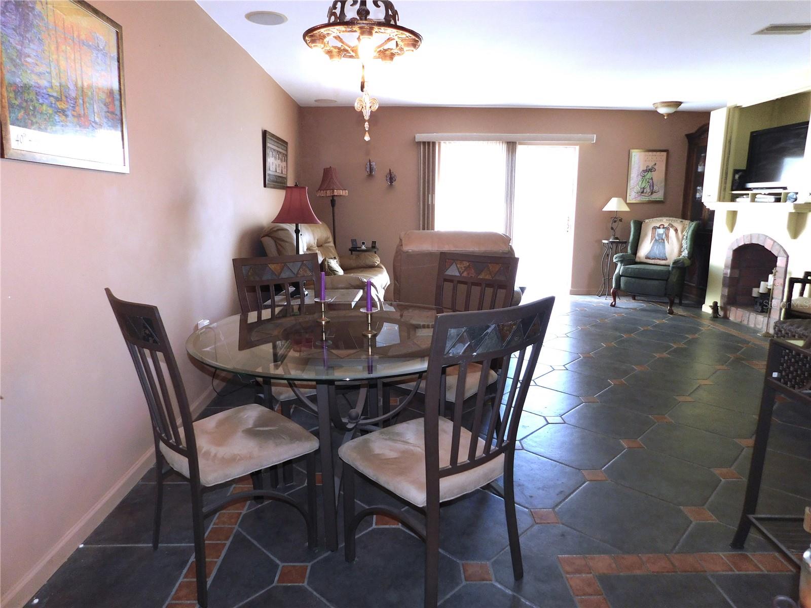 Image 13 of 70 For 2700 Bayshore Boulevard 2c