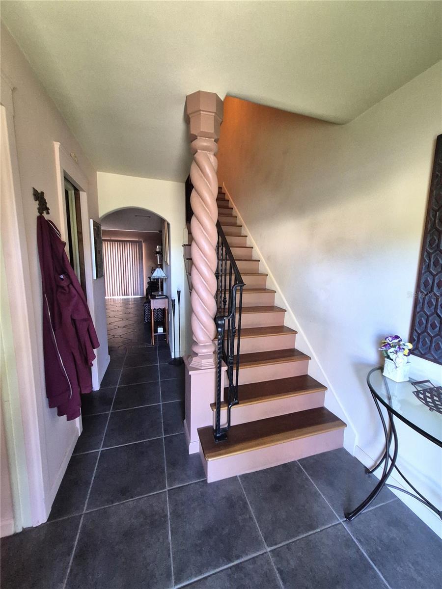 Image 31 of 70 For 2700 Bayshore Boulevard 2c