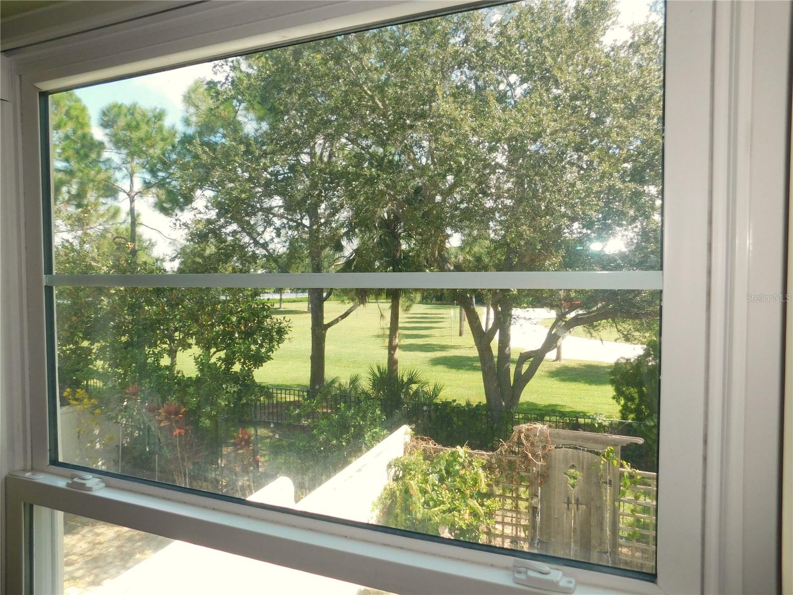 Image 43 of 70 For 2700 Bayshore Boulevard 2c