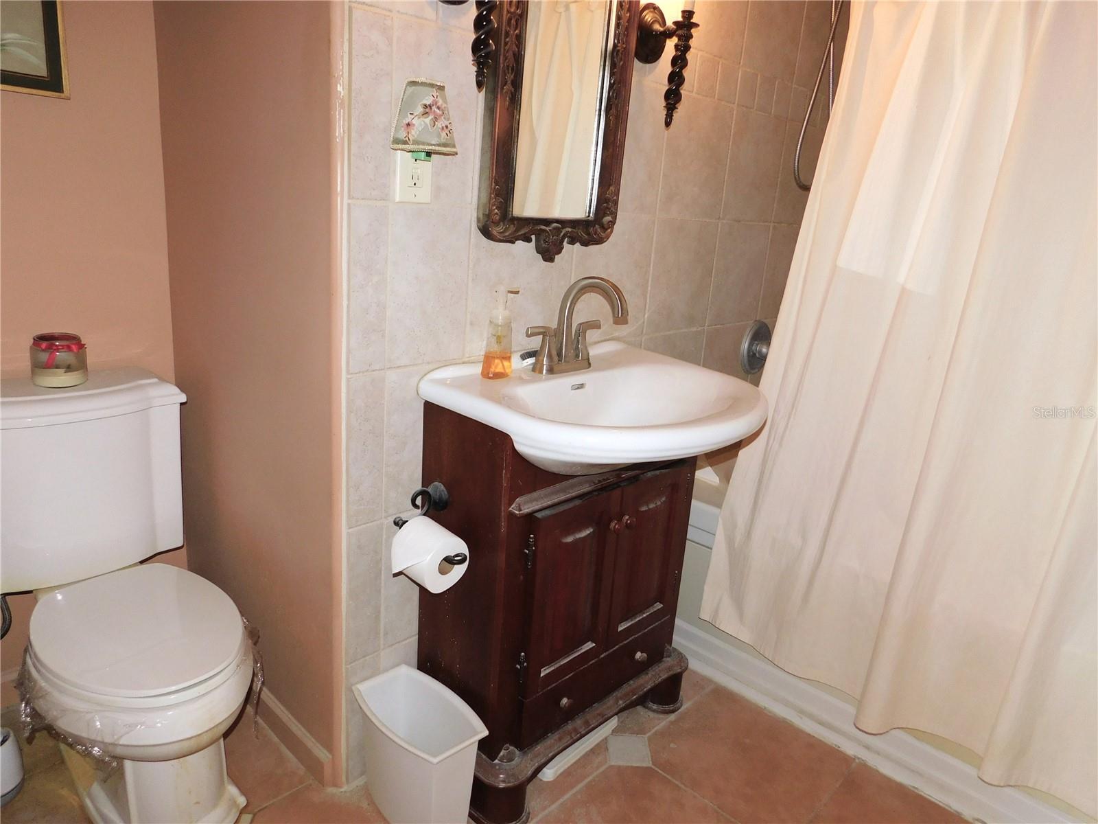 Image 45 of 70 For 2700 Bayshore Boulevard 2c