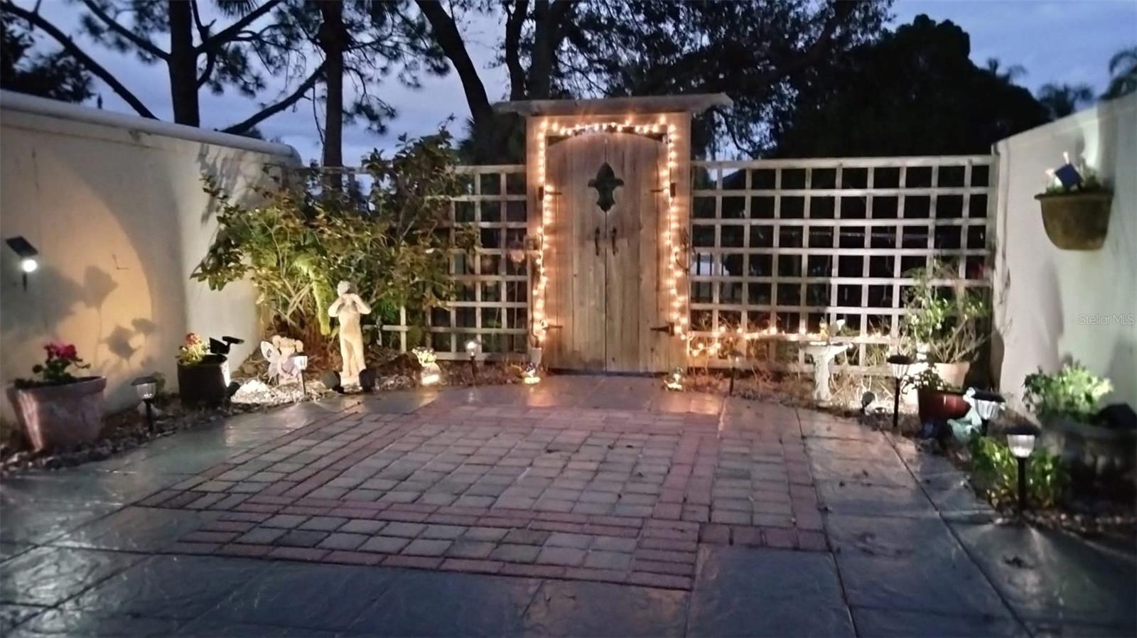 Image 51 of 70 For 2700 Bayshore Boulevard 2c