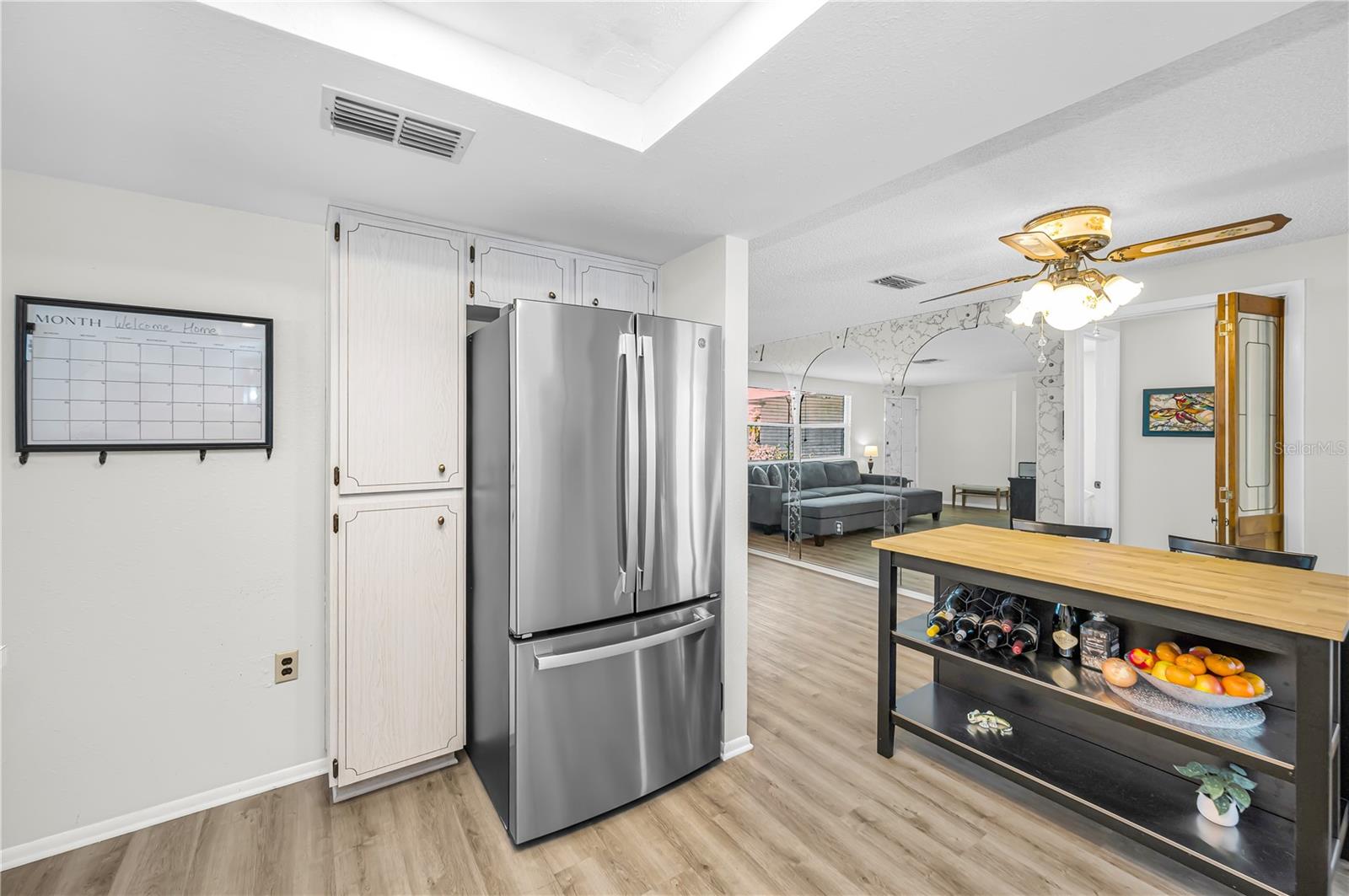 Image 23 of 48 For 4415 Royal Oak Lane