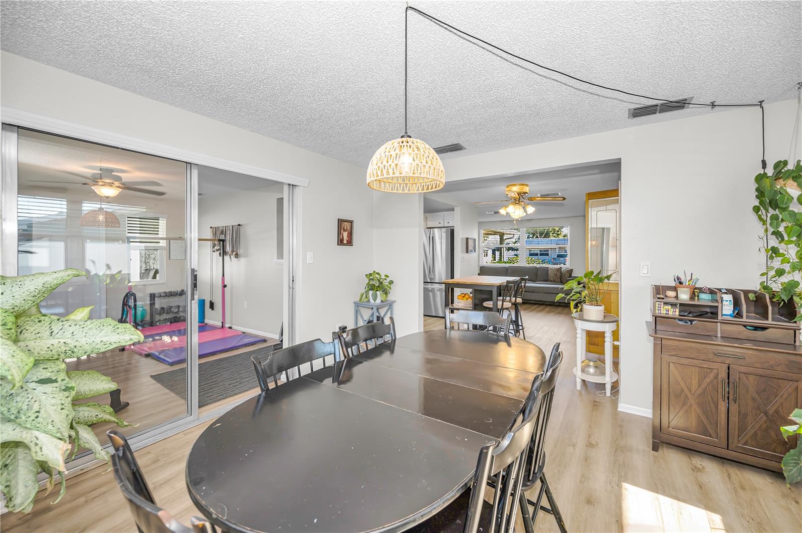 Image 25 of 48 For 4415 Royal Oak Lane