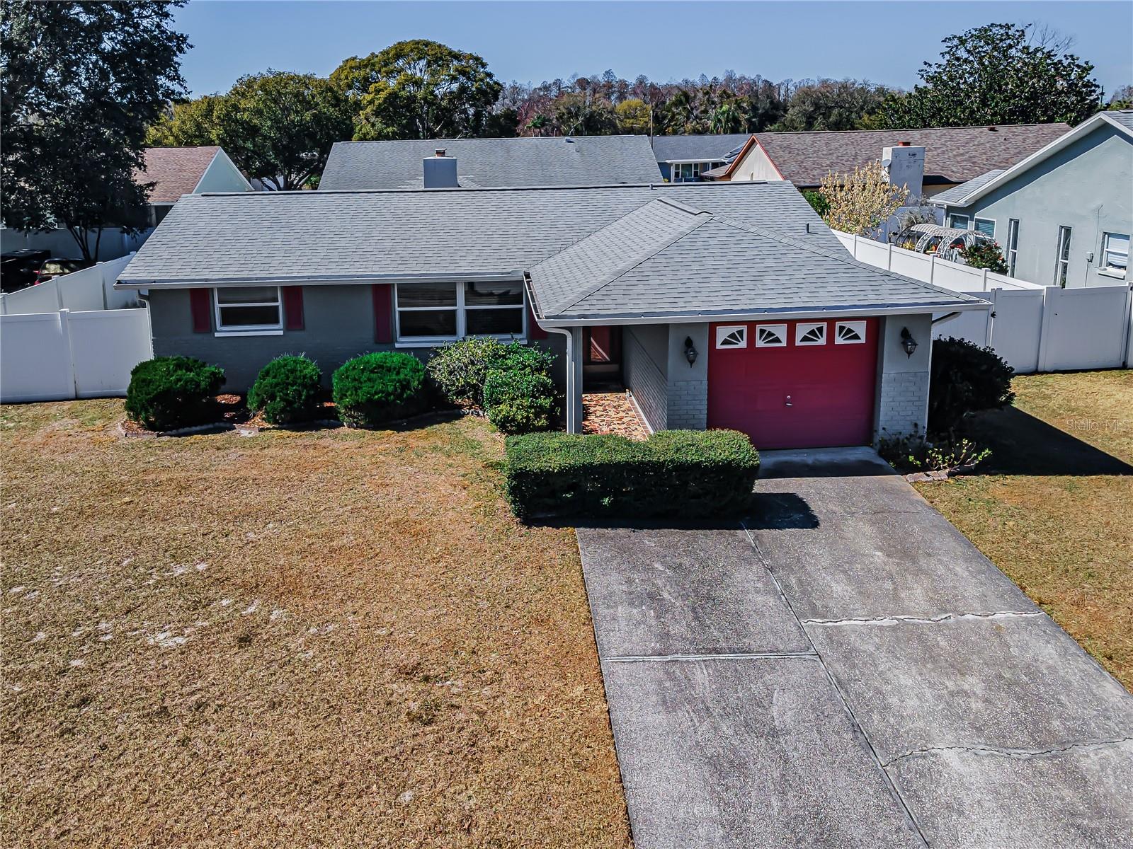 Image 4 of 48 For 4415 Royal Oak Lane