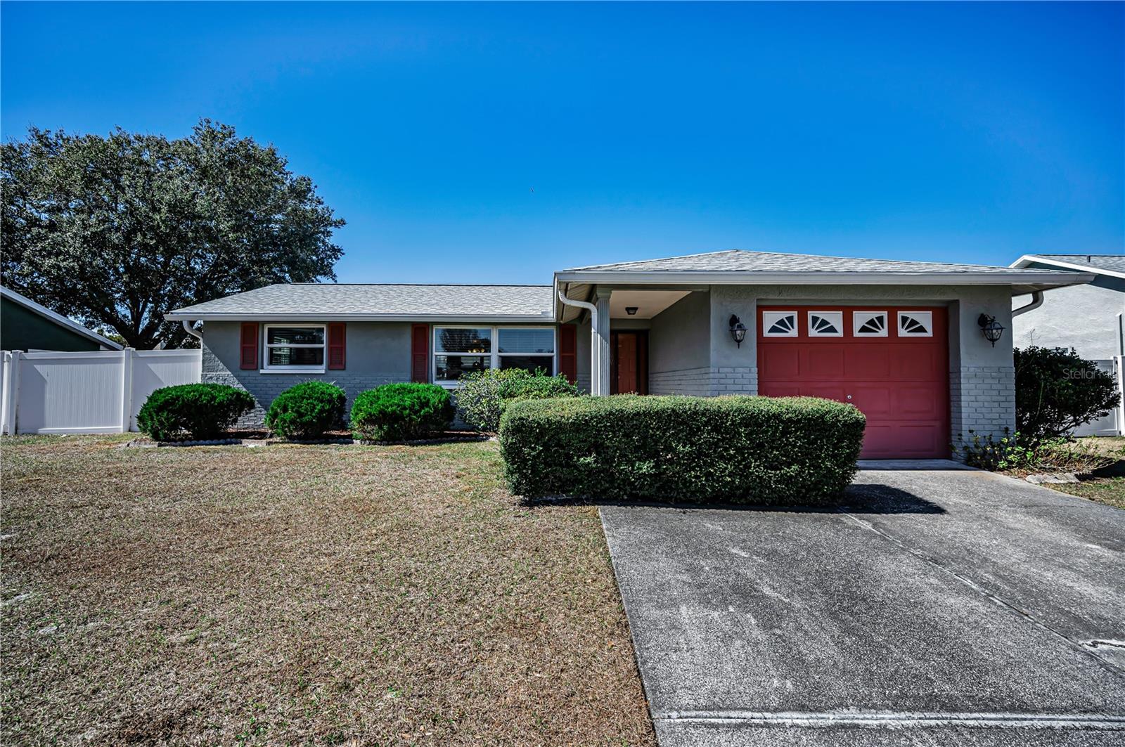 Image 5 of 48 For 4415 Royal Oak Lane