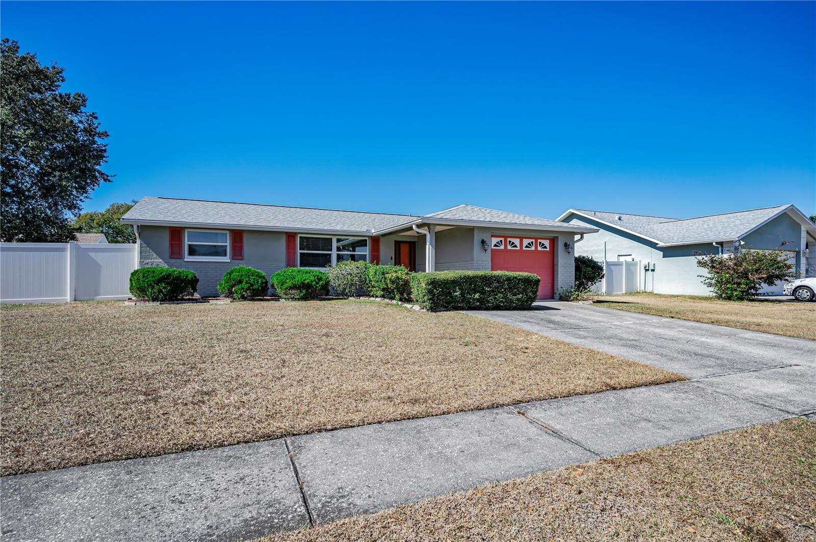 Image 6 of 48 For 4415 Royal Oak Lane