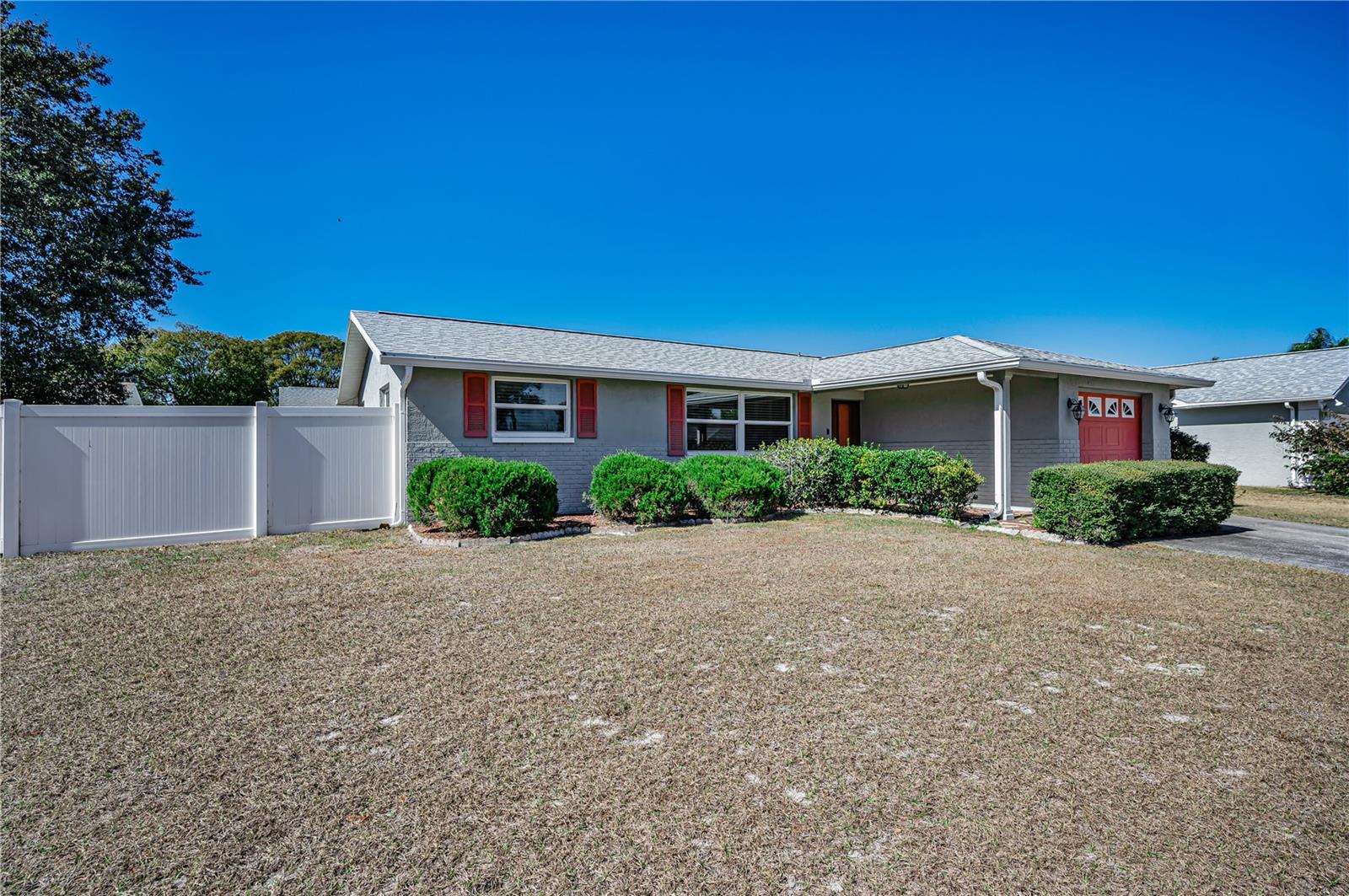 Image 7 of 48 For 4415 Royal Oak Lane