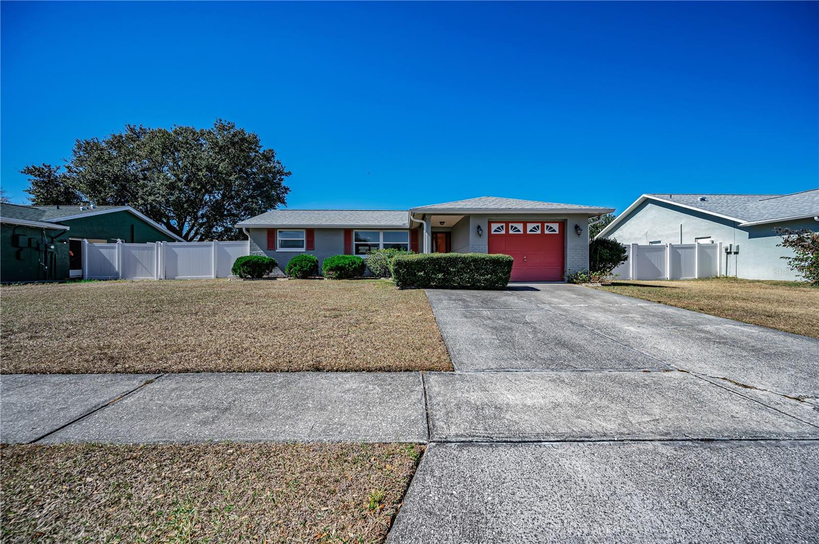 Image 8 of 48 For 4415 Royal Oak Lane