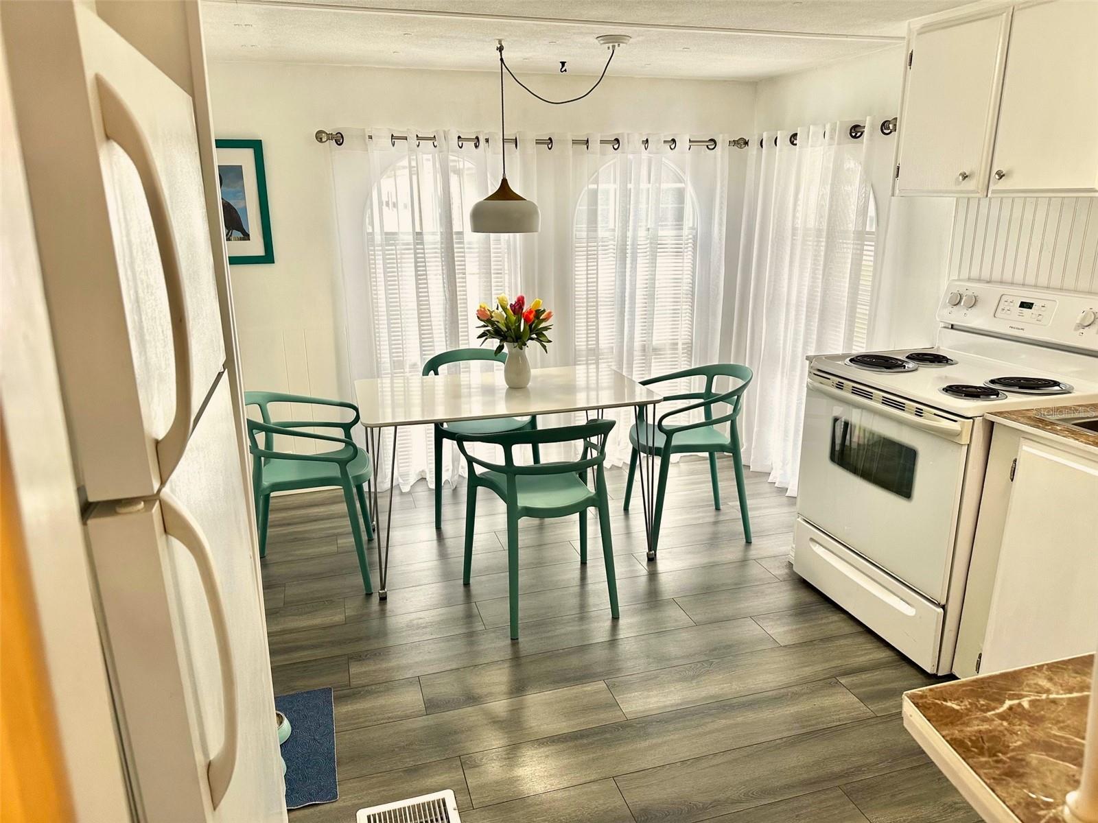 Image 4 of 12 For 9790 66th Street N 194