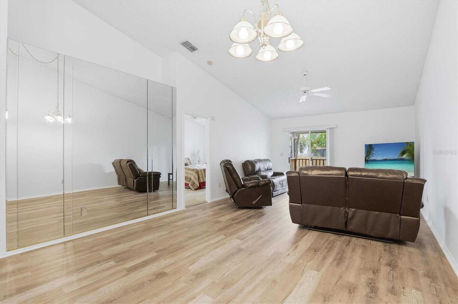 Image 7 of 54 For 39650 Us Highway 19 N 1311