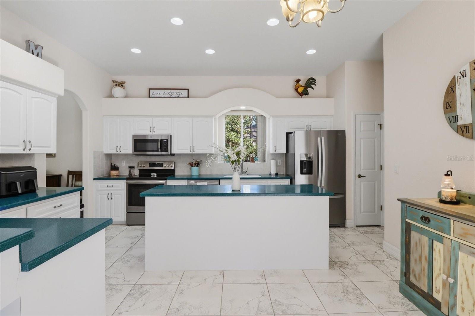 Image 15 of 47 For 1829 Redding Street