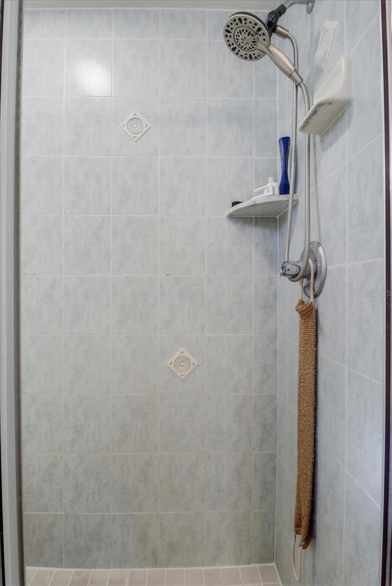 Image 29 of 47 For 1829 Redding Street