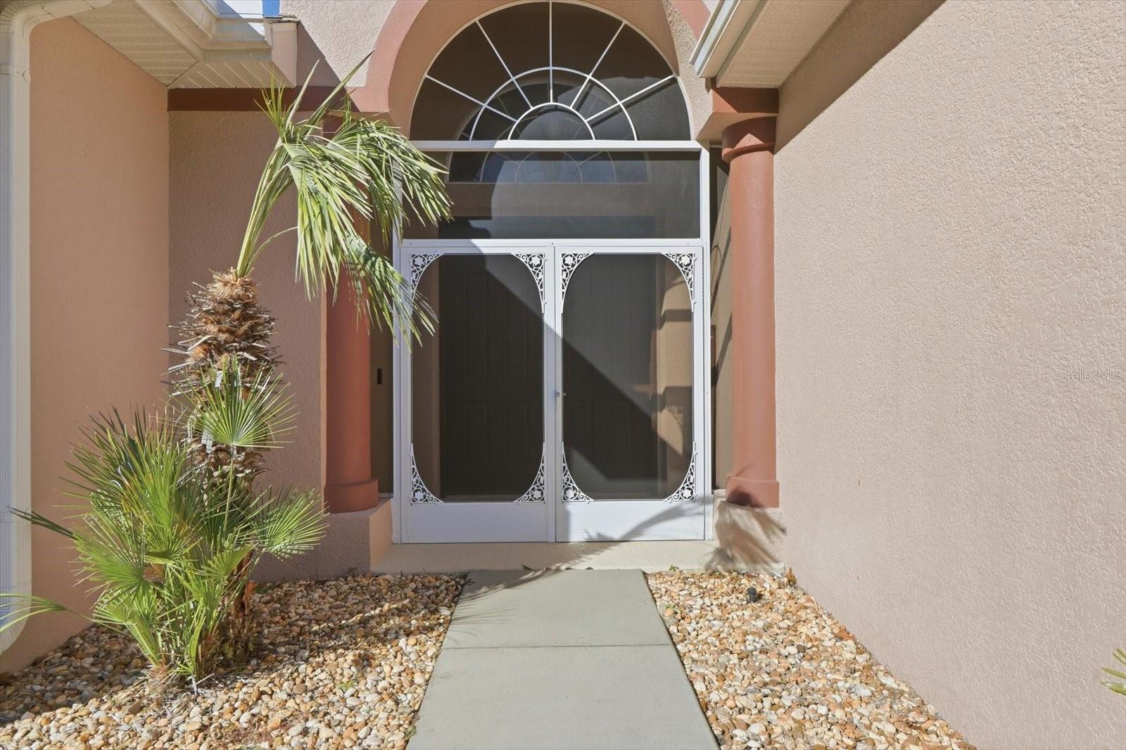 Image 4 of 47 For 1829 Redding Street