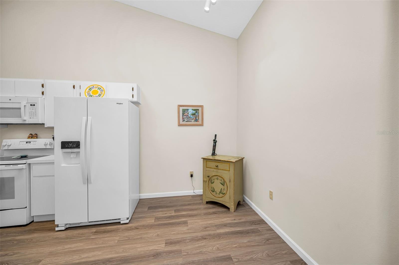 Image 11 of 37 For 39650 Us Highway 19 N 1511